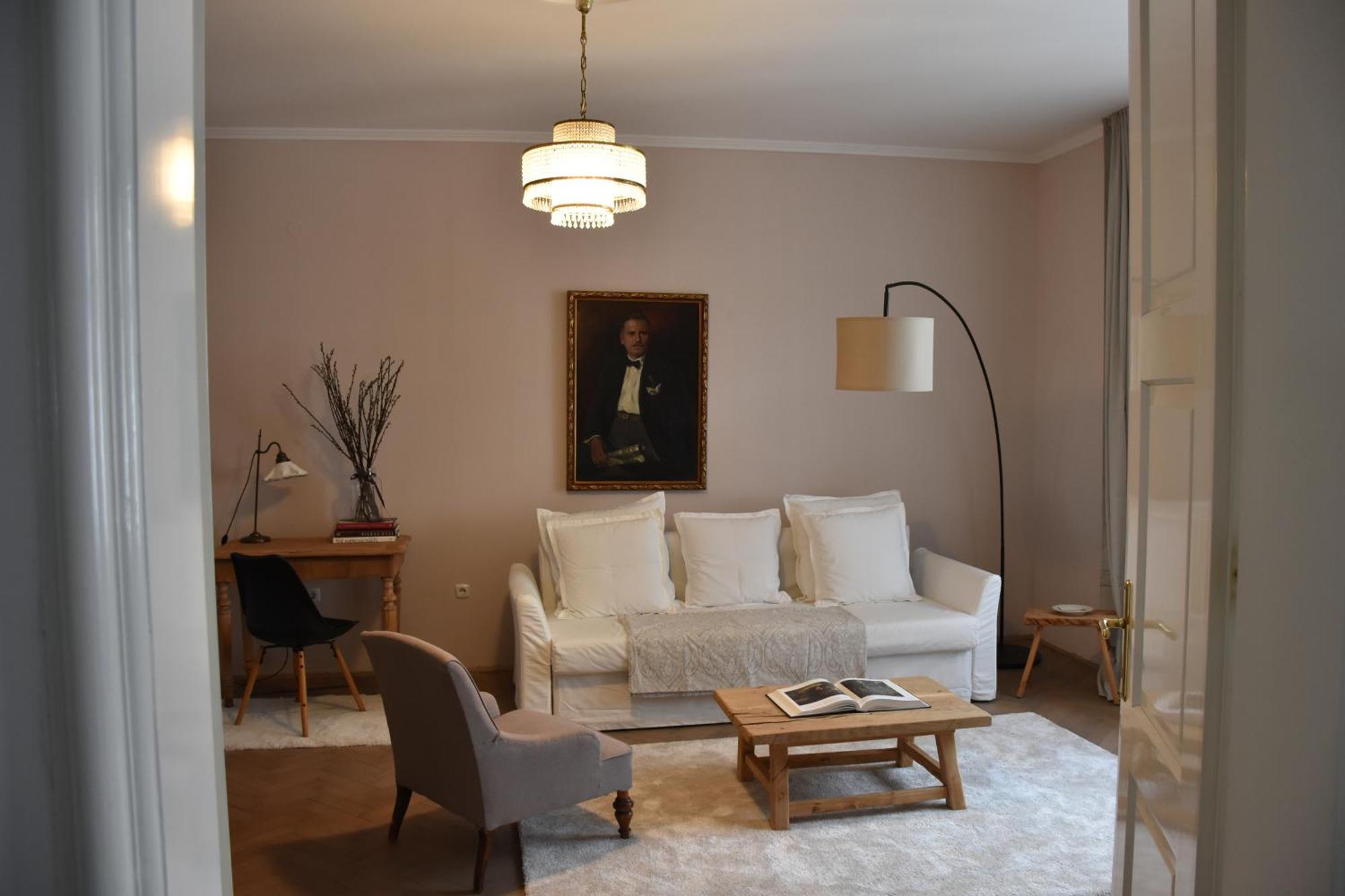 Center Marvel Apartment Любляна Екстериор снимка